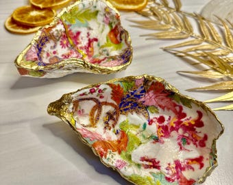 Personalized Oyster Shell Dish, Ring Holder, Trinket Bowl | Year-round utility, Seasonal flexibility | Decoupage Party Favor