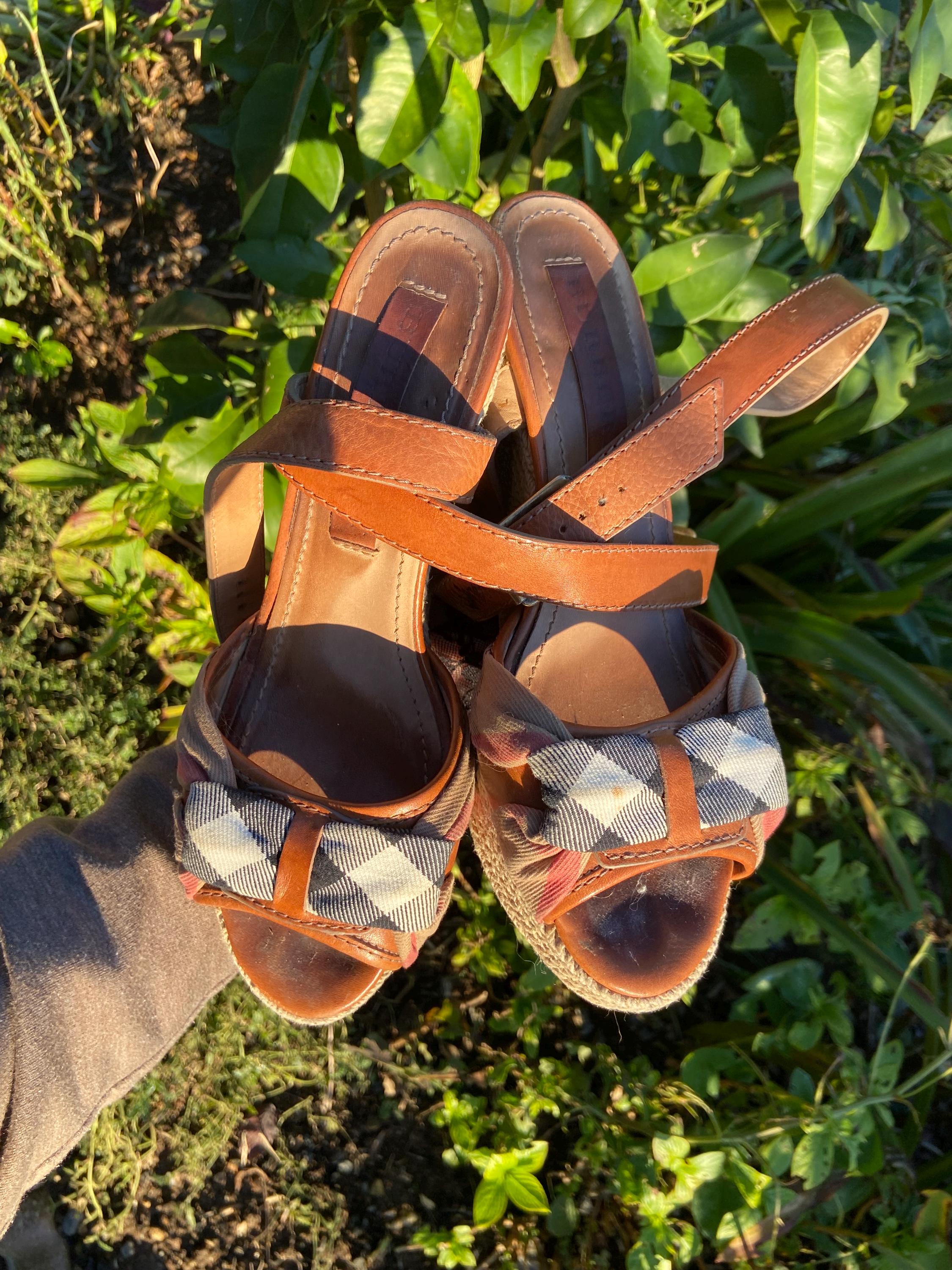 Burberry sandals size 8 uk real come with bags tags? The new Fleming Bucket. The softest leather with diamond  main image 2