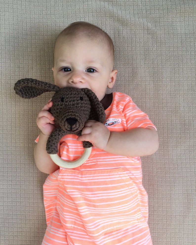 Brown Crochet Puppy Teething Ring / Wood Teether Toy image 3