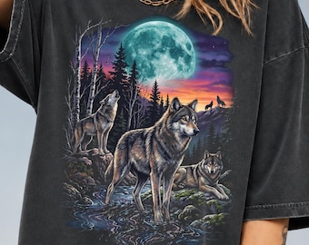 Camiseta de lobo, camiseta de lobo aullando a la luna, camiseta vintage de naturaleza salvaje, camiseta de viaje de campamento con lobo en el bosque, camiseta para amantes de la naturaleza y la vida silvestre