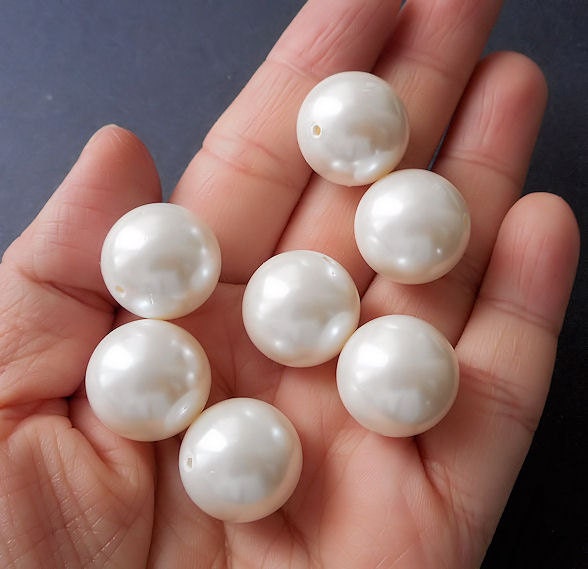 Anlan-angel White Pearl Beads,100pcs 16mm Loose Pearl Spacer Beads with Hole Big Size Faux Pearls Round White Beads for DIY Craft Bracelets