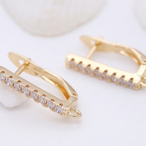 2pcs, 1 pair-gold plated  Lever back w/ cubic zirconia