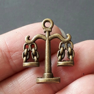 6pcs- 3D Scales charm-brass tone Scale charm
