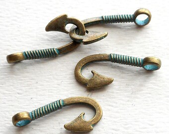 4pcs,2 pairs-1.25&quot; patina bronze tone Fish hook charm,bronze tone fish hook connector