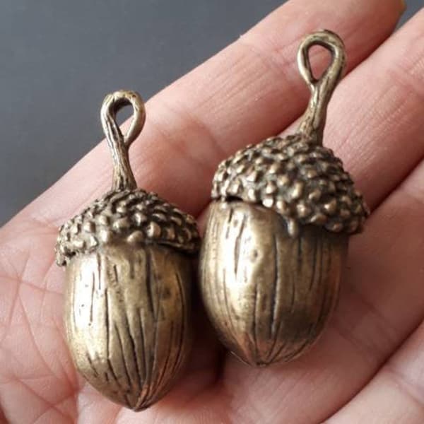 1pc-1.5" Large 3D bronze tone Acorn charm, Brass Acorn charm, Autumn charm-silver available