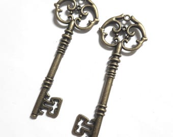 1pc, Vintage style large Key pendant for jewelry making, Key Charm Pendant
