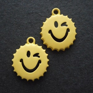 2pcs-1&quot; bottle cap charm- Emoticon charms, Emoji  charms-yellow enamel happy face charm
