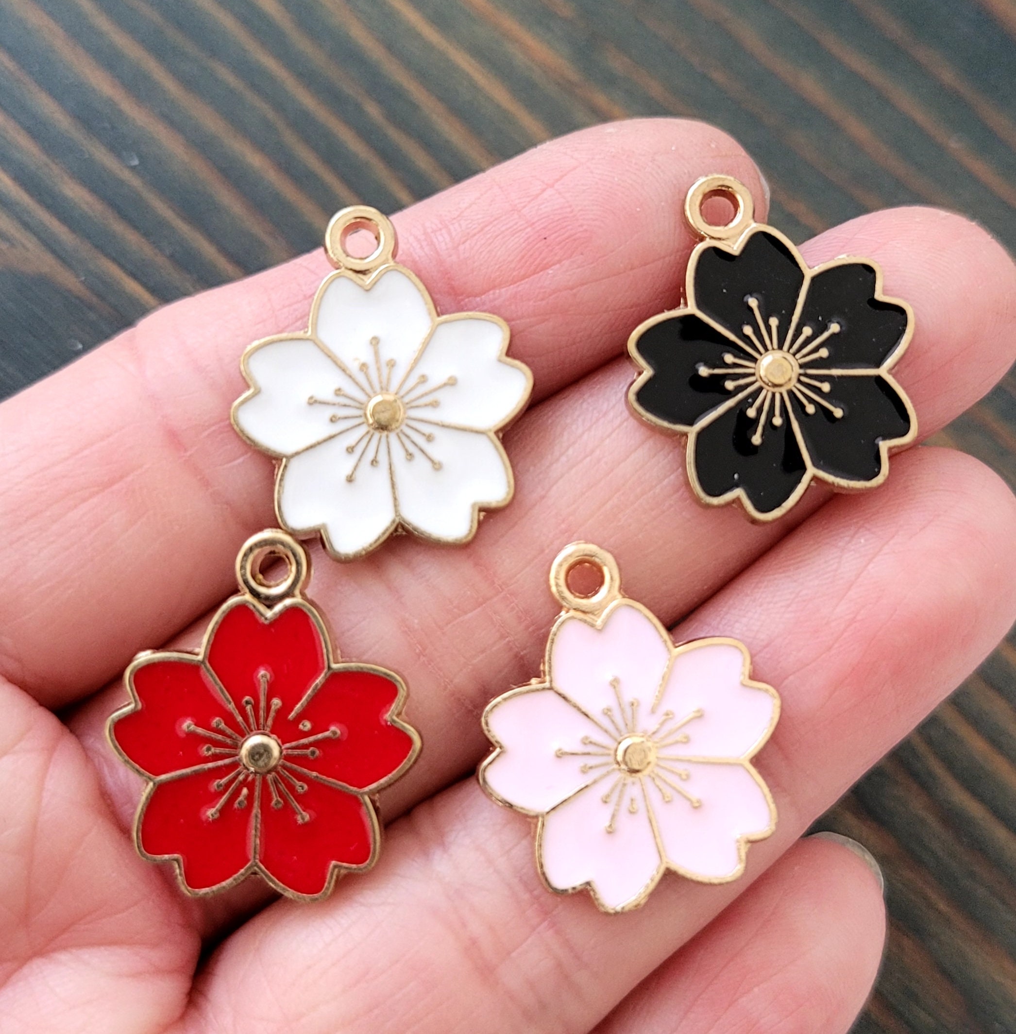 Ciondoli Fiore Di Ciliegio Smaltati - 25 Pezzi Per Gioielli Fai-Da-Te