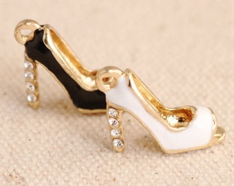 4pcs-enamel white High heel shoe charm w/ Rhinestone -enamel high heel Charm