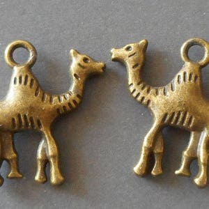 4 ciondoli a forma di cammello 3D color bronzo, con ciondoli a forma di cammello, con ciondolo a forma di cammello, fai da te