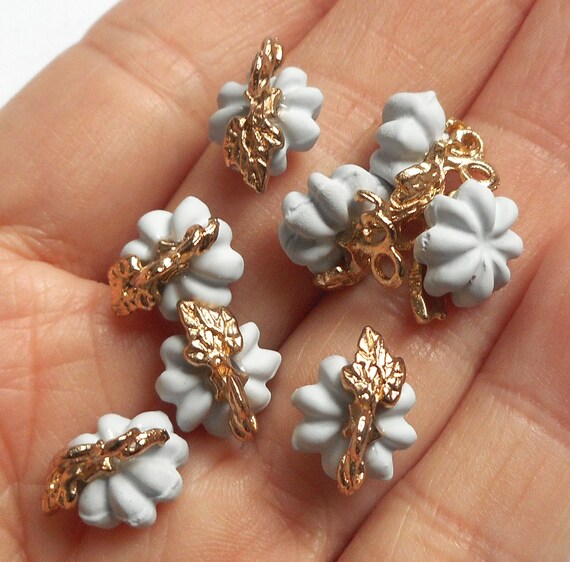 4pcs-3D enamel white pumpkin charm-more colors