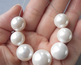 7pcs-Graduated focal bead set,  white ivory round Sea shell Pearl loose beads