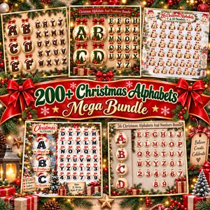 Può includere: Un pacchetto grafico digitale intitolato 200+ Christmas Alphabets Mega Bundle che presenta diversi set di lettere e numeri visualizzati su ornamenti rotondi. La collezione include vari design festivi con fiocchi rossi e rami di pino.