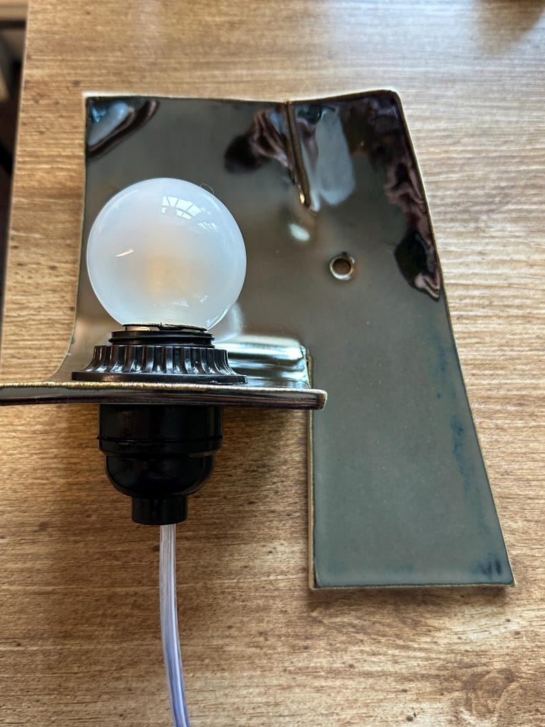 Silvergrå keramisk vägglampa, modern vägglampa med plugg, stämningsfull glödlampa bild 7
