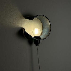 Applique a spina in ceramica blu realizzata a mano, illuminazione ambientale dimmerabile, luce d'accento moderna immagine 13