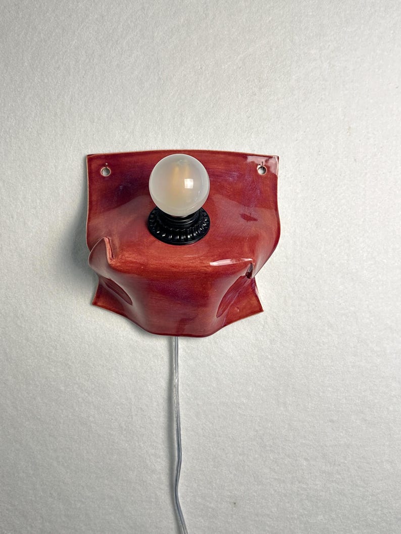 Aplique de cerámica burdeos hecho a mano, luz de acento moderna minimalista con enchufe. imagen 9