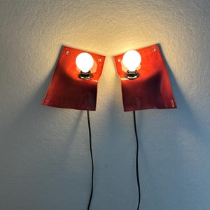 Par de apliques de pared enchufables color burdeos, lámparas regulables para dormitorio, sala de estar y pasillo, fácil instalación, apliques de pared modernos, acento contemporáneo imagen 9