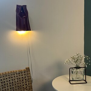 Handgjord vinröd keramisk vägglampa, modern accentlampa med pluggfunktion, stämningsfullt sken (glödlampa ingår) bild 7