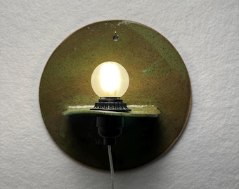 Aplique de parede verde moderno com plugue, lâmpada de cerâmica, iluminação fácil de instalar para quartos, salas de estar e salas de jantar, luz de destaque contemporânea.