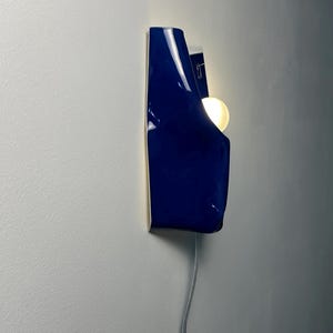 Cobalt Blue Ceramic Wall Sconce, Plug-In or Hardwired Dimmable Lamp, Handmade Sculptural Wall Light, Modern Accent Lighting, Hardwire Sconce bild 11