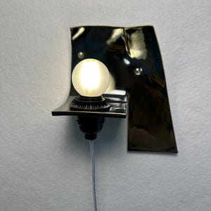 Silvergrå keramisk vägglampa, modern vägglampa med plugg, stämningsfull glödlampa bild 4