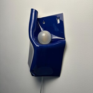 Cobalt Blue Ceramic Wall Sconce, Plug-In or Hardwired Dimmable Lamp, Handmade Sculptural Wall Light, Modern Accent Lighting, Hardwire Sconce bild 8