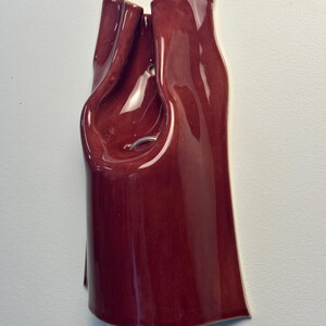 Handgjord vinröd keramisk vägglampa, modern accentlampa med pluggfunktion, stämningsfullt sken (glödlampa ingår) bild 3