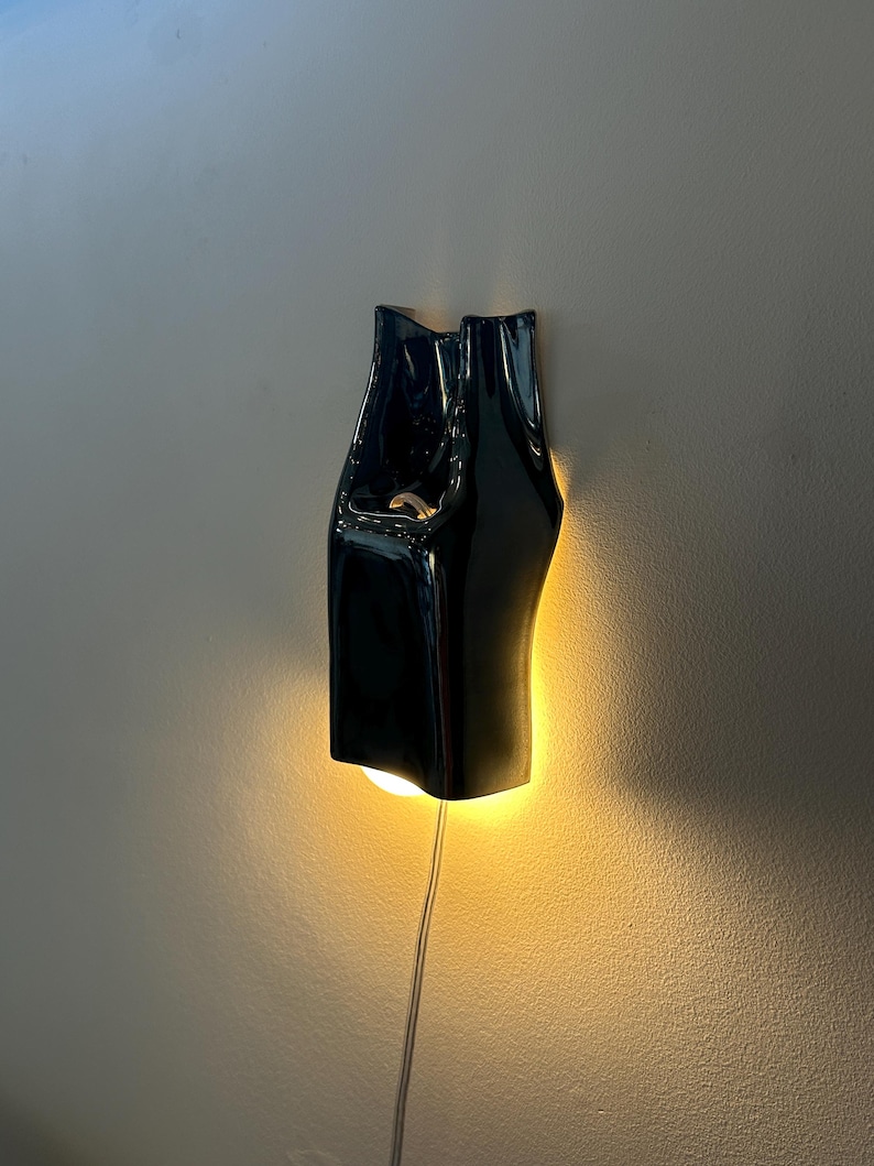 Handgjord vägglampa i keramik, skulptural geometrisk vägglampa, modern accentbelysning bild 7
