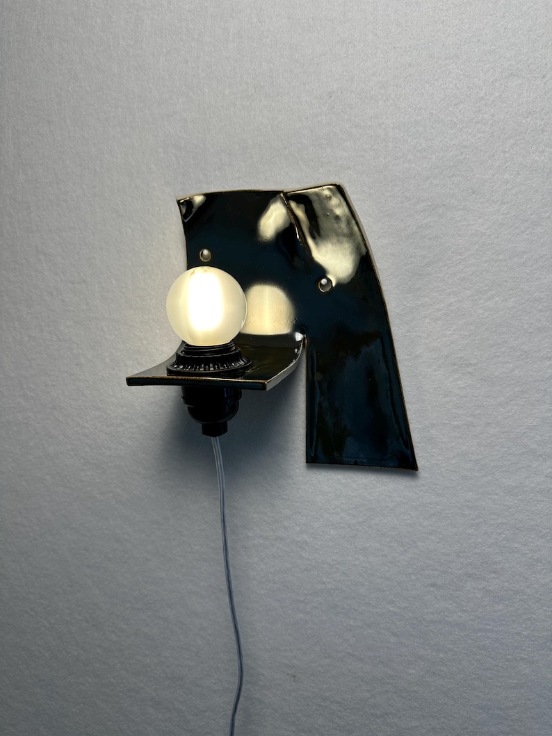 Silvergrå keramisk vägglampa, modern vägglampa med plugg, stämningsfull glödlampa bild 11