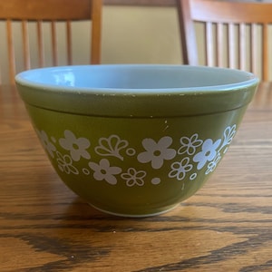 Pyrex Small Mixing Bowl Crazy Daisy Spring Blossom
