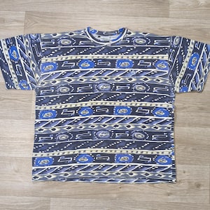 Vintage 90s Tropical All Over Print T-Shirt • Reunion Island Style • Oversize Boxy Fit XL • Abstract Geometric Graphic • Summer Beach Tee