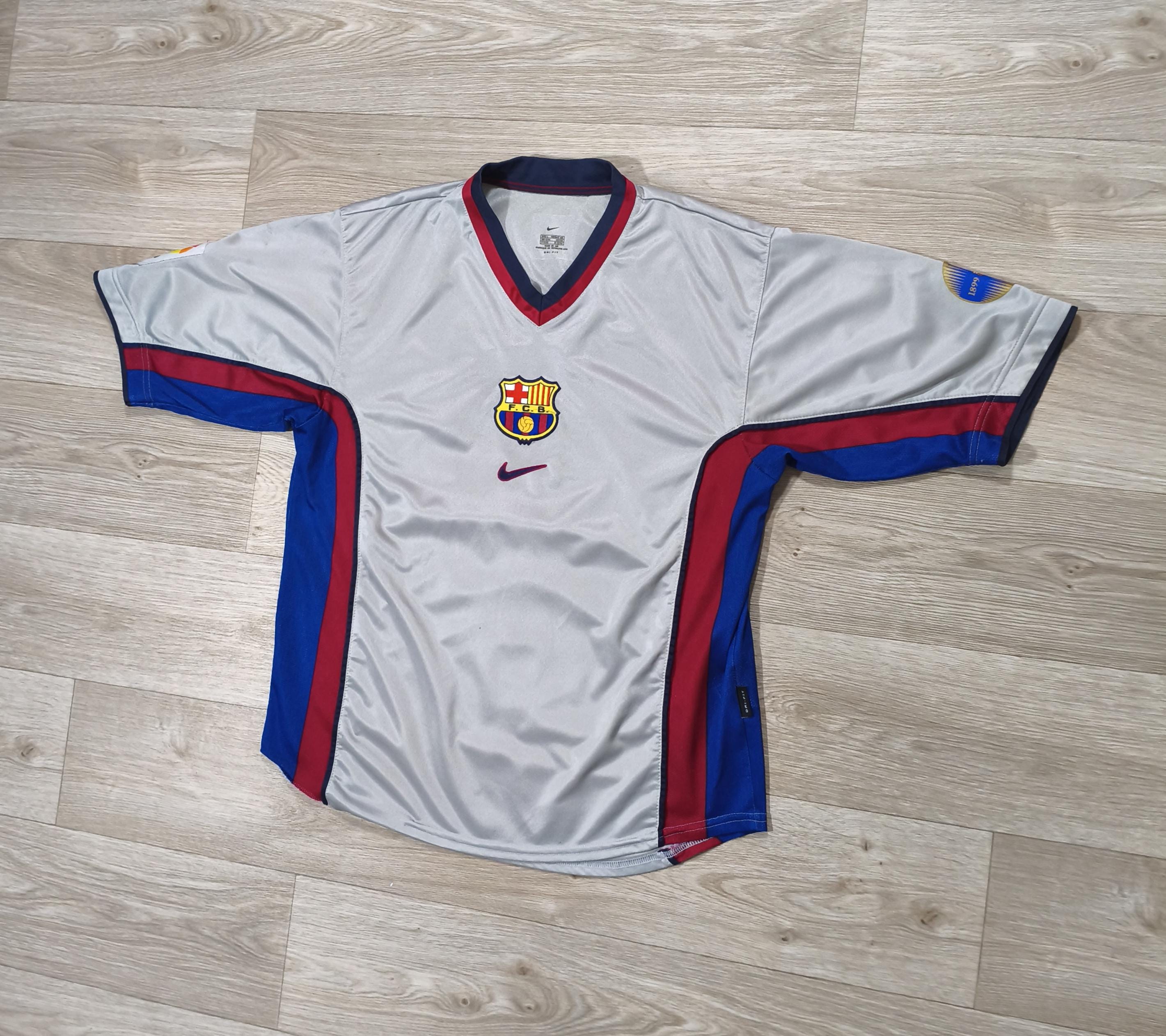 ウェア NIKE FC Barcelona 1899-1999 Centenary FC Barcelona Nike Centenary 1899-1999 Away Jersey • Silver Gray