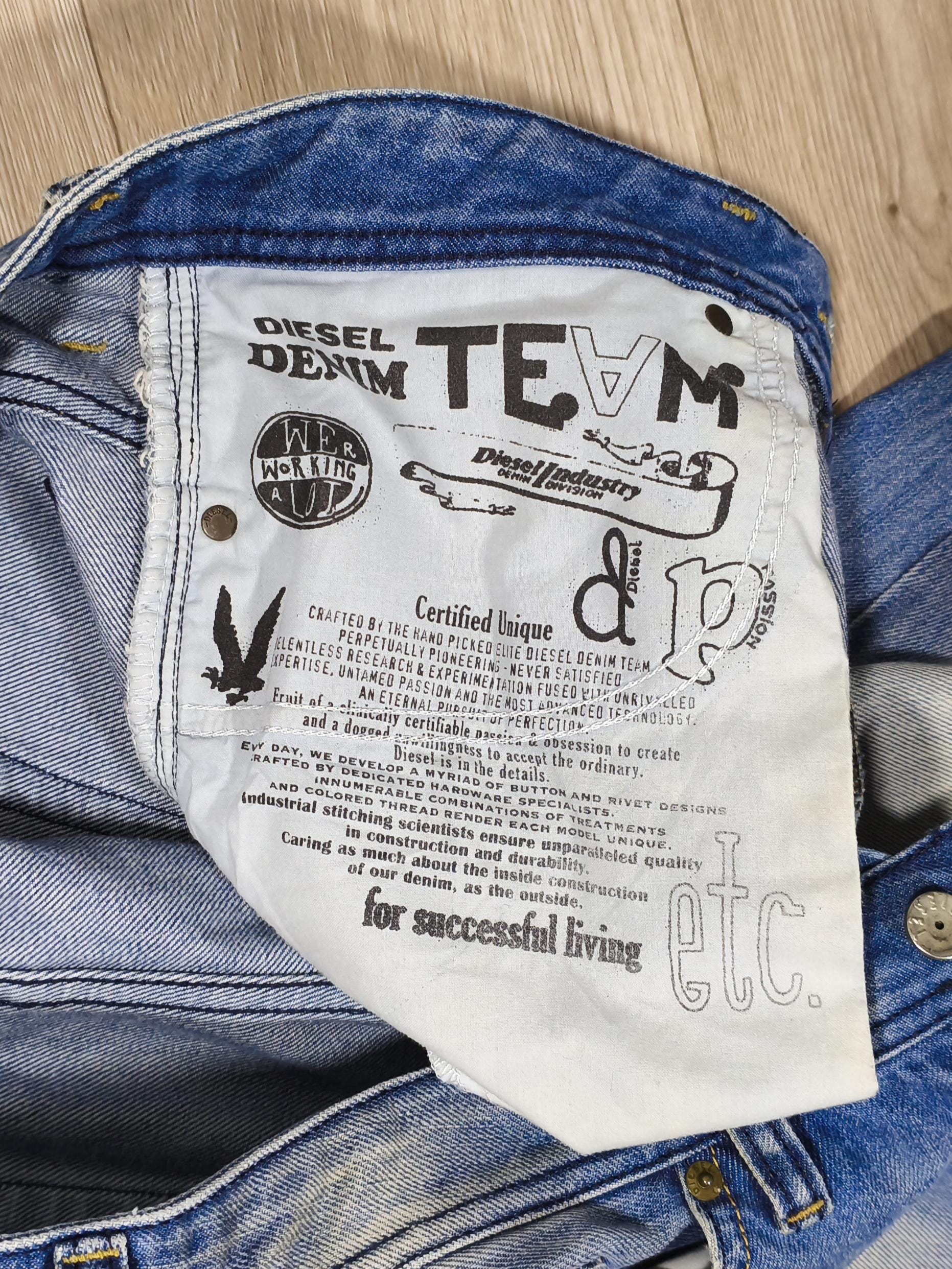 Vintage Diesel Safado Y2K Jeans • Distressed Faded Blue Denim 