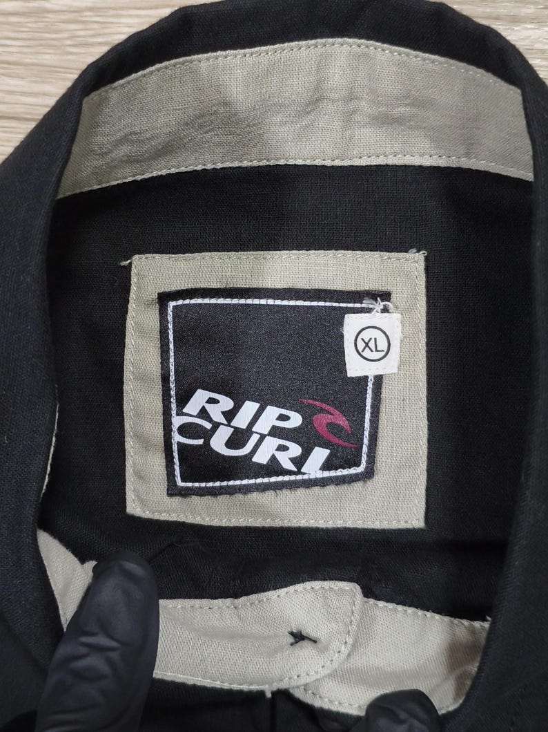 Rip Curl Vintage Y2K linne-bomullsskjorta • Broderad logotyp surfkläder • Skater streetwear • Unisex lös passform • Osorterad gammal kollektion bild 4