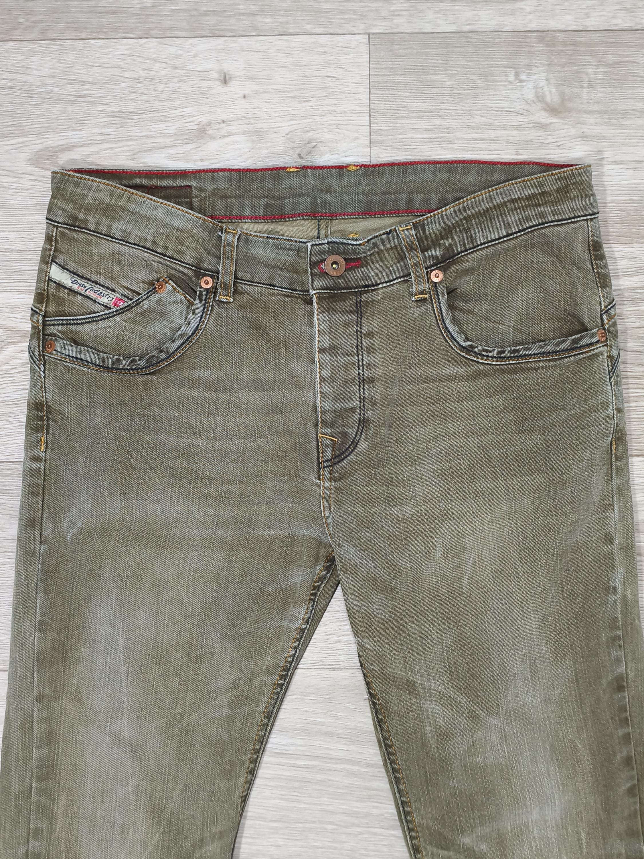 Vintage Diesel Viker 8QR Jeans • Streety2k 2000s Rare Wash • Slim 
