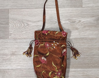Vintage 90s Y2K Boho Drawstring Bag • Embroidered Floral Beaded Purse • Fairycore Cottagecore Festival Shoulder Bag
