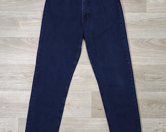 Armani Jeans Made in Italy, Dunkelindigo Raw Denim • Vintage 90er Jahre, minimalistischer Old Money Style • W33 L34 • Gerade Karottenpassform
