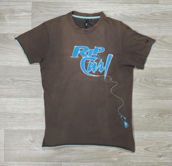 Rip Curl Vintage T-Shirt • 2000s Y2K Surf Skate Tee • Faded Brown Top • Big Embroidered Logo • Retro Streetwear Unisex • Size S | M Slim Fit