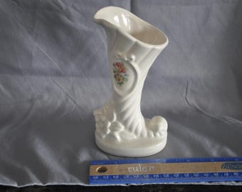 Vintage Cornucopia bud vase: antique white