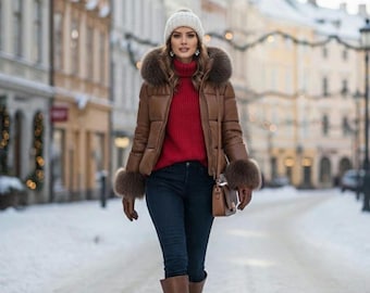 Chaqueta de cuero marrón de lujo con capucha de piel de zorro / Abrigo de invierno hecho a medida