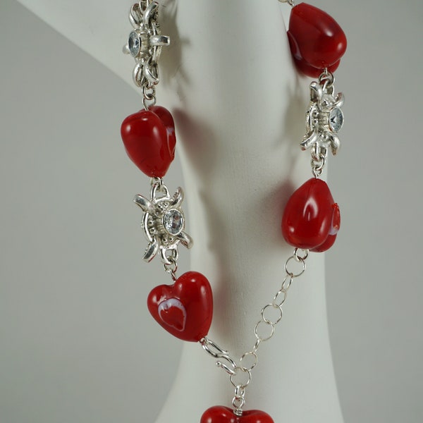 Plump Red Glass Hearts & Sterling Silver Rhinestone Studded Nautical Spokes Bracelet 280BA