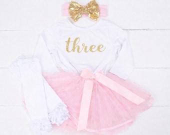Traje de niña de tres cumpleaños, vestido de tutú rosa, brillo dorado tres