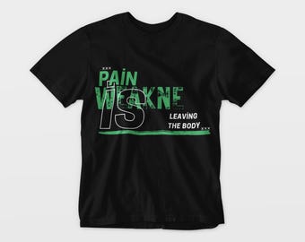 El dolor y la debilidad desaparecen del cuerpo. Entrenamiento en el gimnasio SVG PNG: Diseño de motivación (descarga digital)