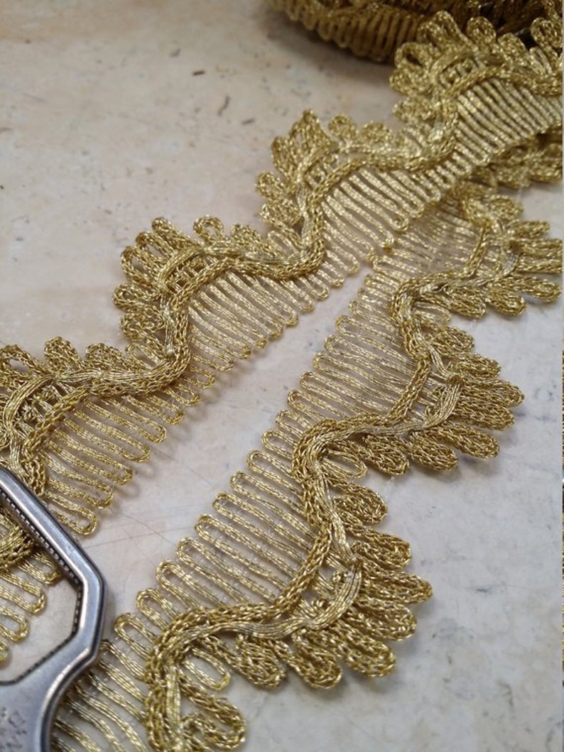 Antique Gold 1.5/" Scallop Fringe Gimp Gold By The Yard