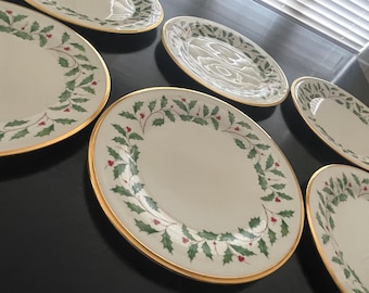 Lenox Holiday Holly Berry Plates Set, 24k Gold Rimmed Dinnerware (6 Dinner, 6 Bread)