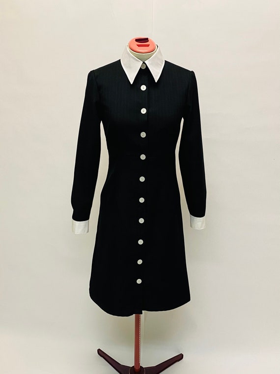 WEDNESDAY ADDAMS Girl's Costume & Wig Size 14 -  Hong Kong