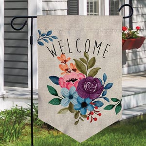 Floral Garden Flag, Wildflower Pattern, Welcome Flag, Summer Yard Decor, House Banner, Gift For Gardener, Botanical Flag, Housewarming Gift