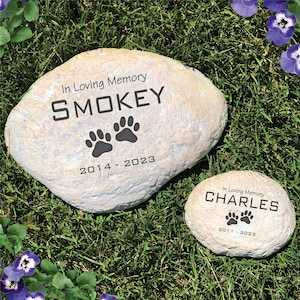 Personalized Pet Memorial Garden Stone, pet grave marker, garden stone, paw print, cremated, pet keepsake, memorial, engraved burial marker