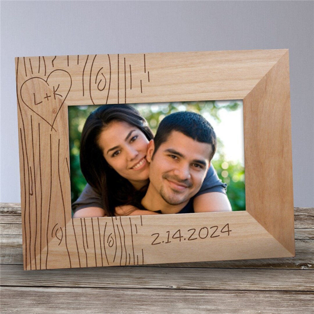 Tree Carving Engraved Wood Personalized Picture Frame for Anniversary