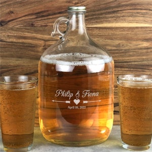 Engraved Arrows and Heart Wedding Glass Growler, engraved beer growler, one gallon growler, beer lover gift, craft beer -gfyL10430357
